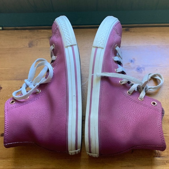 Converse AllStar Girlssize5 leather hi-top sneaker - Picture 4 of 8